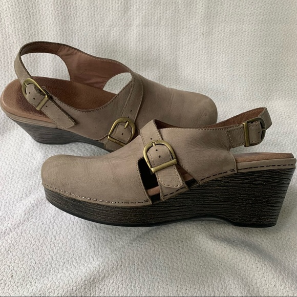 dansko taupe milled nubuck clog